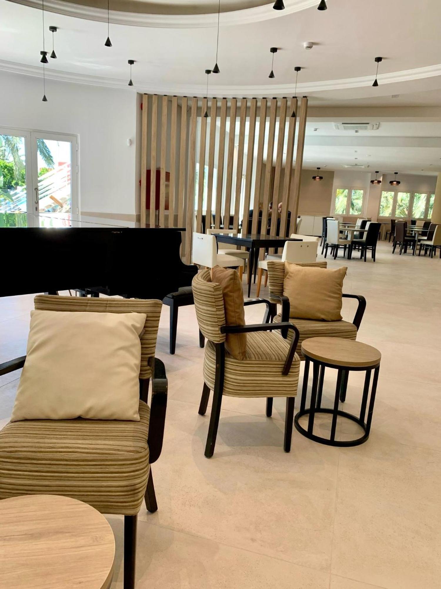 Ohtels Gran Hotel Almeria Luaran gambar
