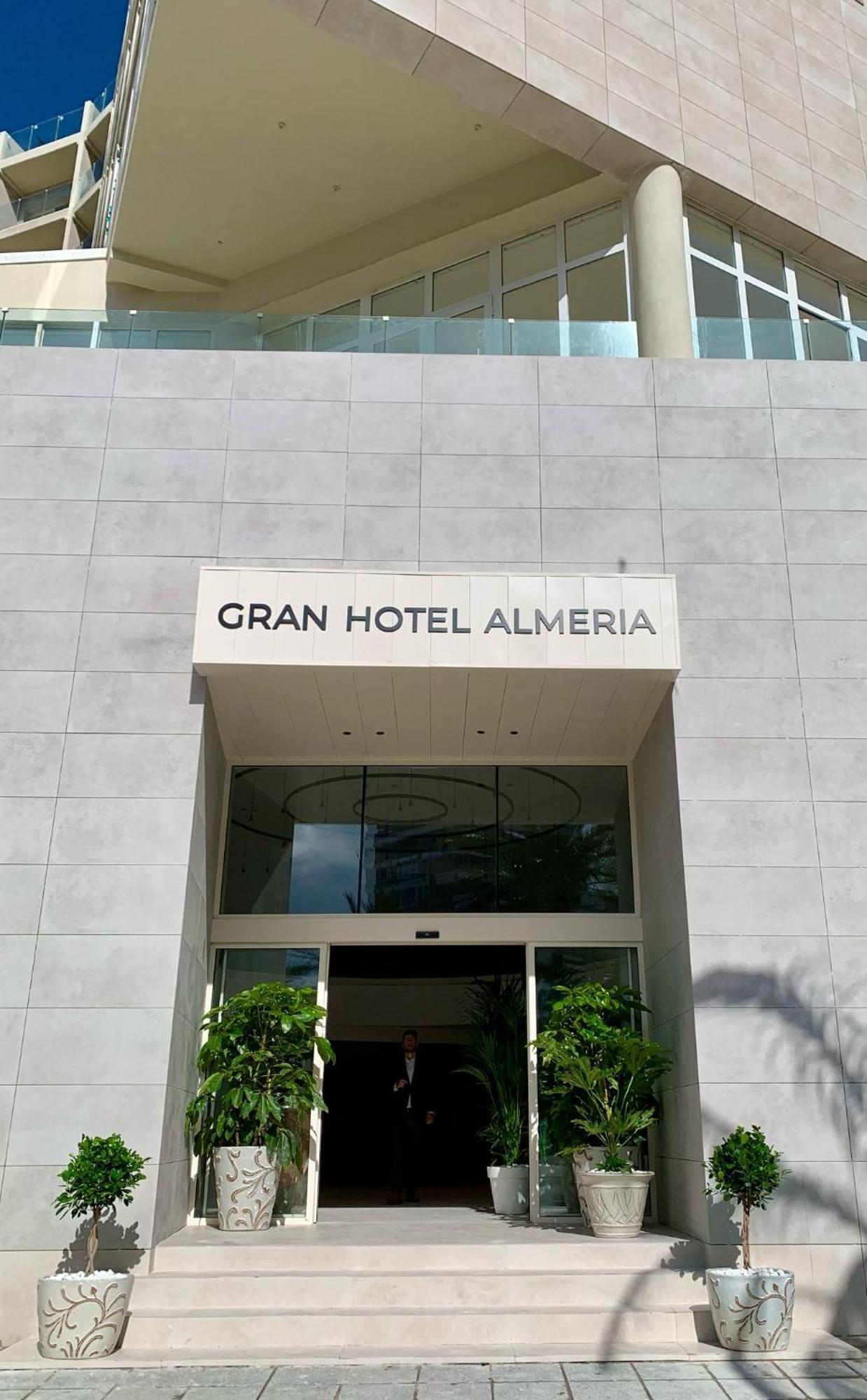 Ohtels Gran Hotel Almeria Luaran gambar