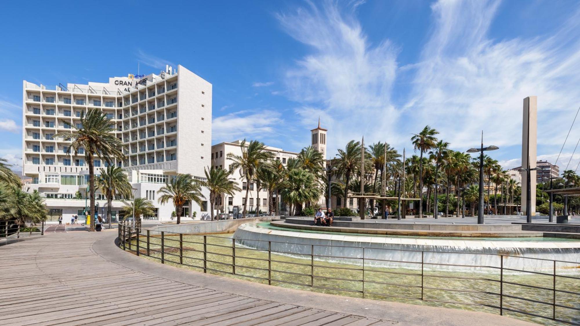 Ohtels Gran Hotel Almeria Luaran gambar