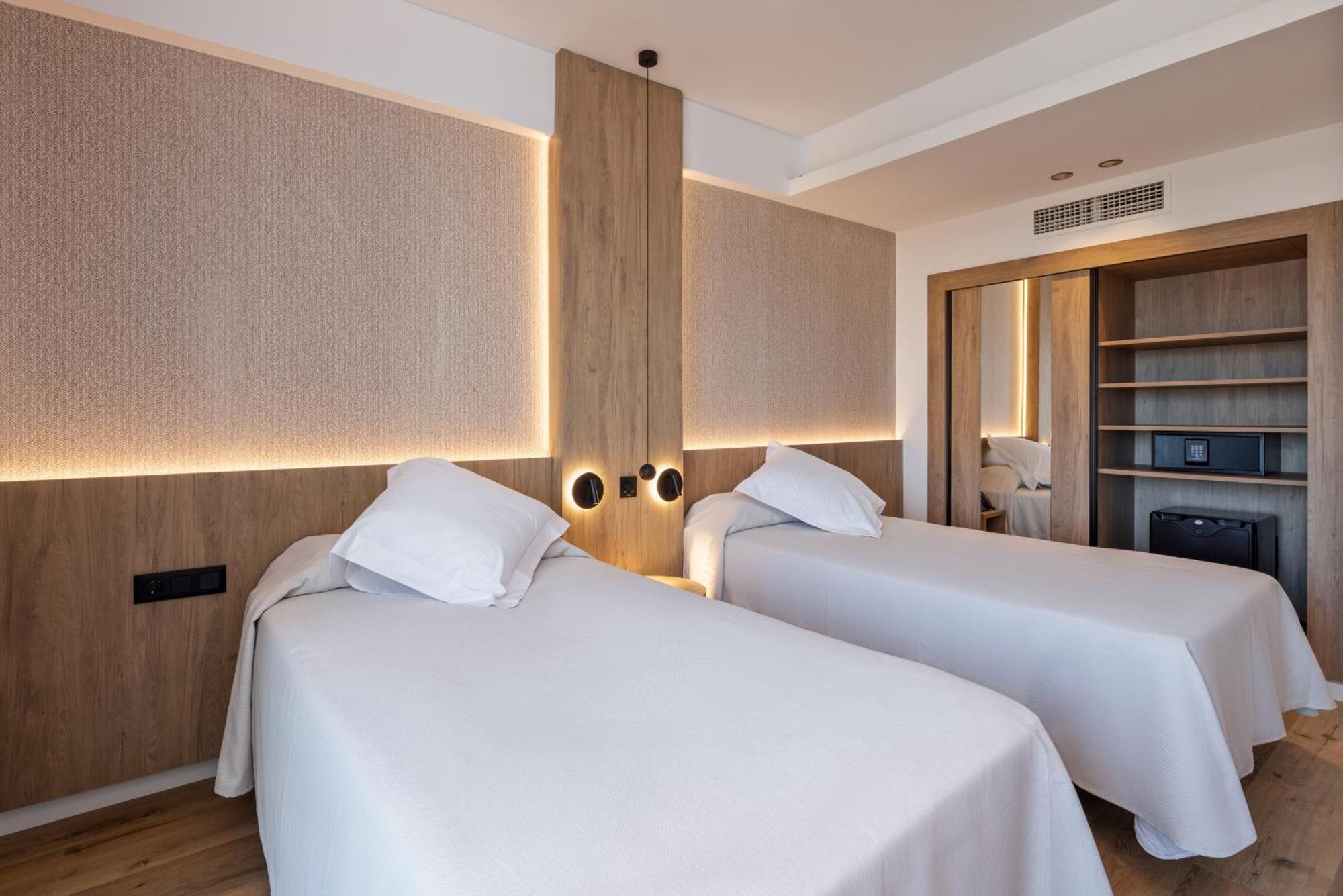 Ohtels Gran Hotel Almeria Bilik gambar