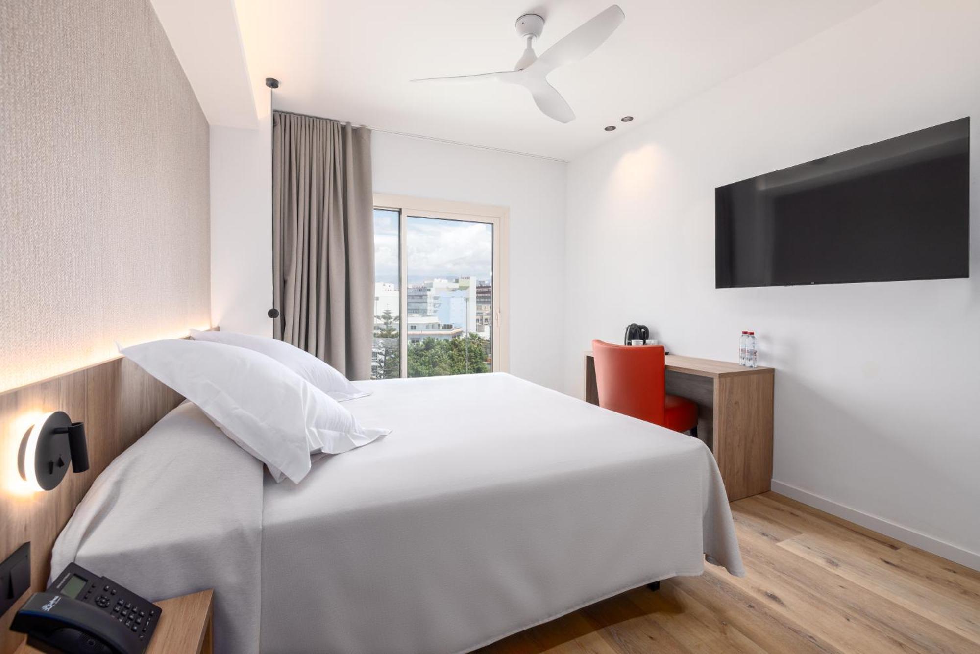 Ohtels Gran Hotel Almeria Bilik gambar