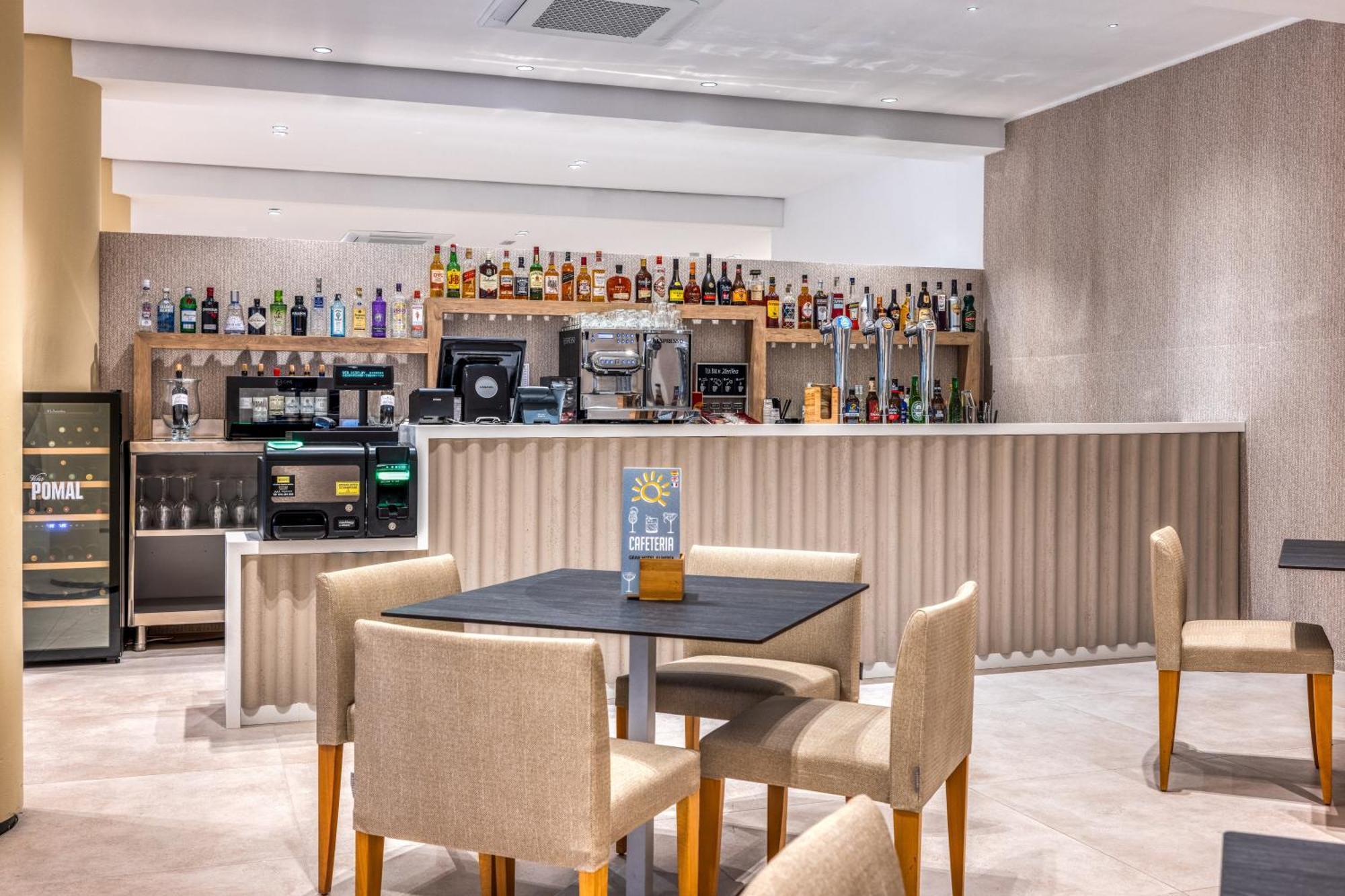 Ohtels Gran Hotel Almeria Luaran gambar